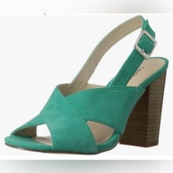 NINE WEST BLOCK HEEL PEEP TOE ADJUSTABLE BUCKLE CLOSURE SANDAL - Picture 15 of 15